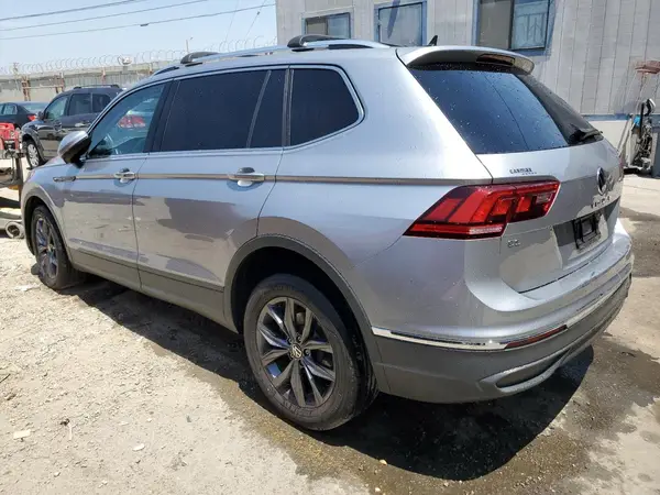 3VV3B7AX8NM125183 2022 VOLKSWAGEN TIGUAN - Image 2