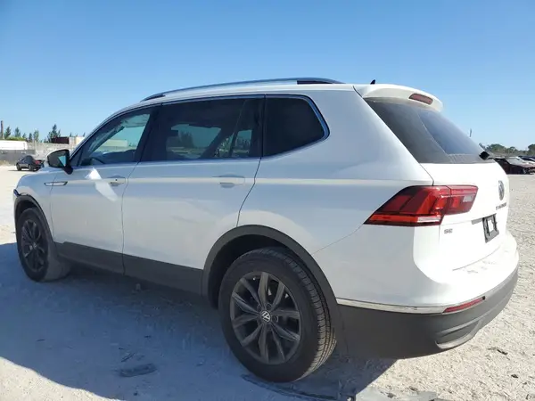 3VV3B7AX8NM162086 2022 VOLKSWAGEN TIGUAN - Image 2