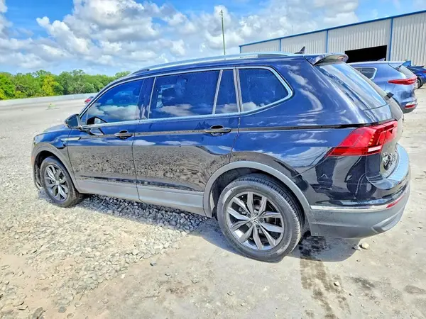3VV3B7AX8NM163805 2022 VOLKSWAGEN TIGUAN - Image 2