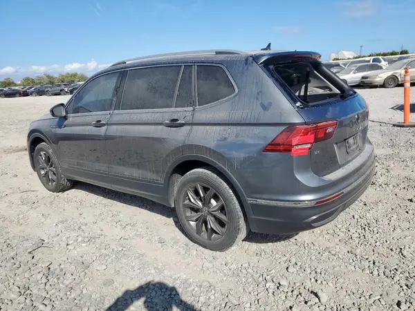 3VV3B7AX8PM085240 2023 VOLKSWAGEN TIGUAN - Image 2