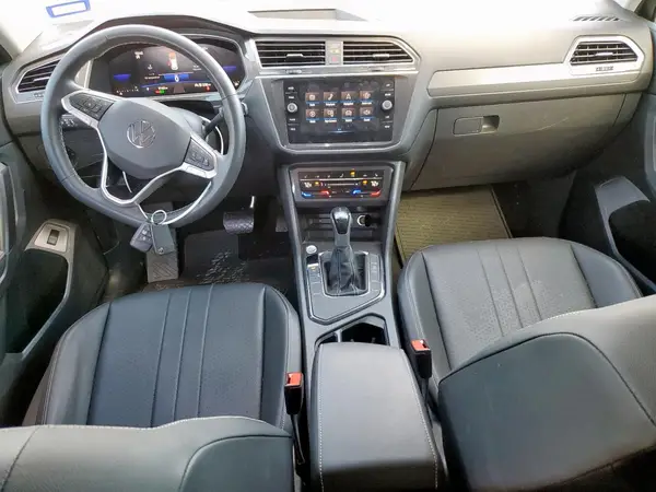 3VV3B7AX8PM085240 2023 VOLKSWAGEN TIGUAN - Image 8