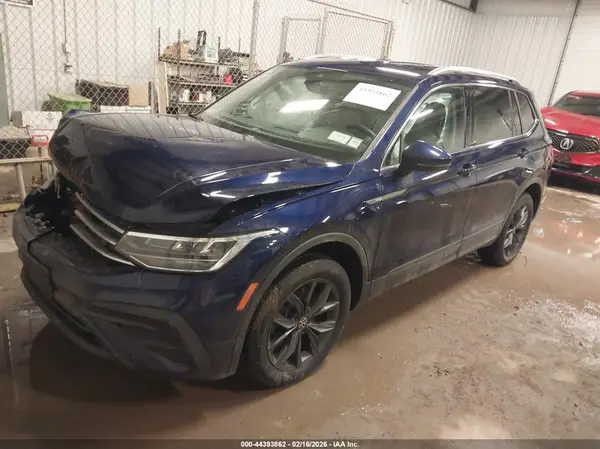 3VV3B7AX8PM126255 2023 VOLKSWAGEN TIGUAN - Image 2