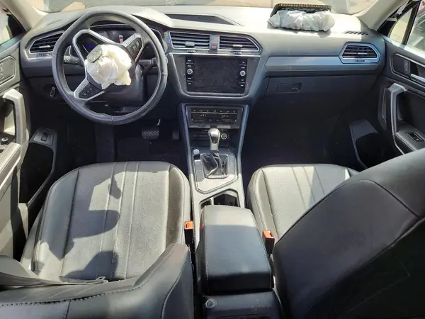 3VV3B7AX8RM049860 2024 VOLKSWAGEN TIGUAN - Image 8