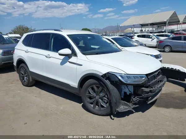 3VV3B7AX8RM120300 2024 VOLKSWAGEN TIGUAN - Image 1