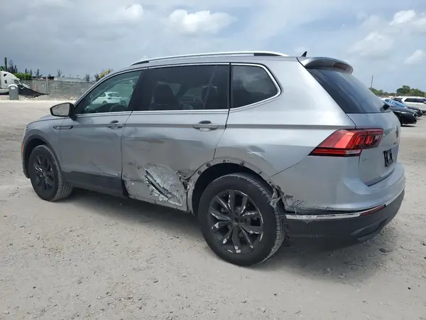 3VV3B7AX8RM144824 2024 VOLKSWAGEN TIGUAN - Image 2