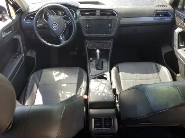 3VV3B7AX9JM005046 2018 VOLKSWAGEN TIGUAN - Image 8