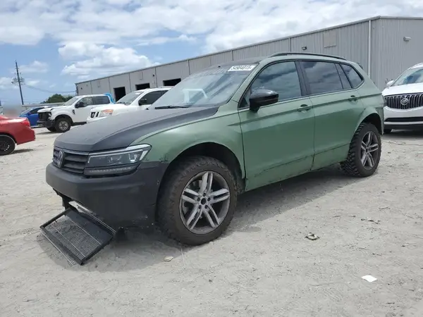 3VV3B7AX9JM024440 2018 VOLKSWAGEN TIGUAN - Image 1
