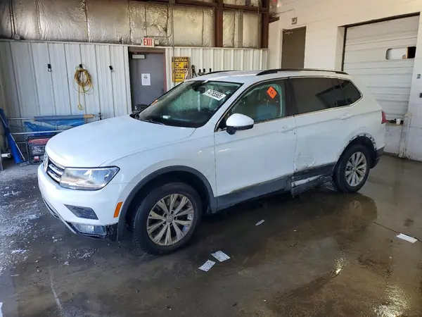 3VV3B7AX9JM031422 2018 VOLKSWAGEN TIGUAN - Image 1
