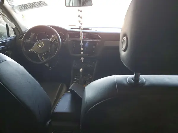 3VV3B7AX9JM031422 2018 VOLKSWAGEN TIGUAN - Image 8