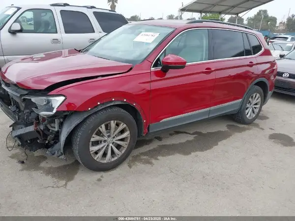 3VV3B7AX9JM031453 2018 VOLKSWAGEN TIGUAN - Image 2