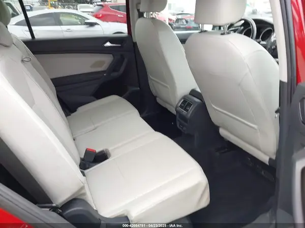 3VV3B7AX9JM031453 2018 VOLKSWAGEN TIGUAN - Image 8