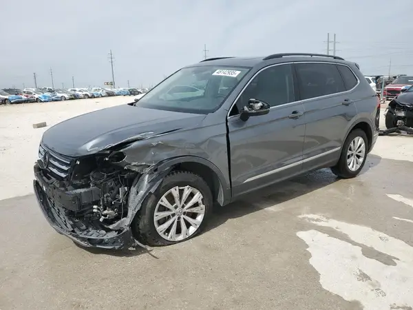3VV3B7AX9JM054439 2018 VOLKSWAGEN TIGUAN - Image 1