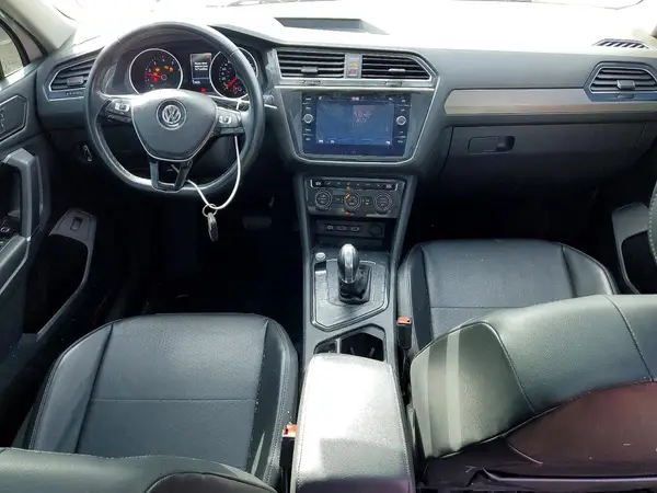 3VV3B7AX9JM060421 2018 VOLKSWAGEN TIGUAN - Image 8