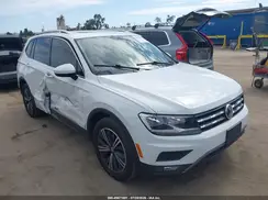 3VV3B7AX9JM063934 2018 VOLKSWAGEN TIGUAN