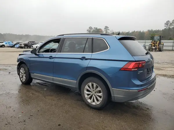 3VV3B7AX9JM065926 2018 VOLKSWAGEN TIGUAN - Image 2