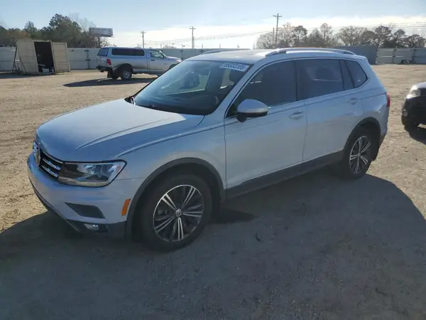 3VV3B7AX9JM069197 2018 VOLKSWAGEN TIGUAN - Image 1