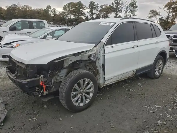 3VV3B7AX9JM074156 2018 VOLKSWAGEN TIGUAN - Image 1
