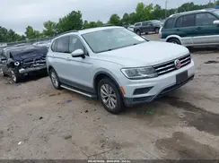 3VV3B7AX9JM082080 2018 VOLKSWAGEN TIGUAN