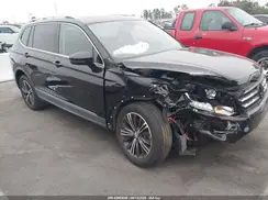 3VV3B7AX9JM082550 2018 VOLKSWAGEN TIGUAN