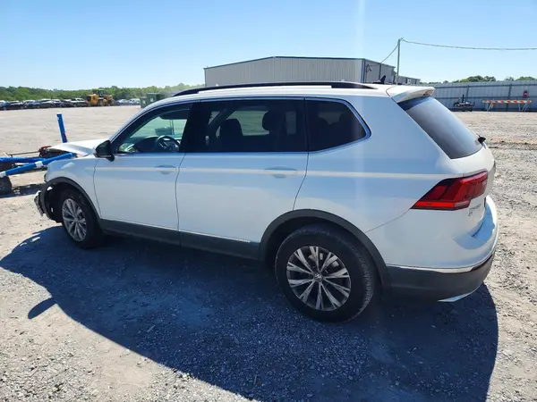3VV3B7AX9JM090888 2018 VOLKSWAGEN TIGUAN - Image 2