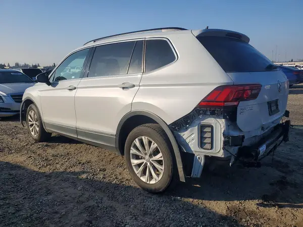 3VV3B7AX9JM094939 2018 VOLKSWAGEN TIGUAN - Image 2