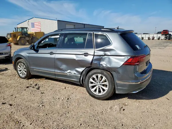 3VV3B7AX9JM170529 2018 VOLKSWAGEN TIGUAN - Image 2