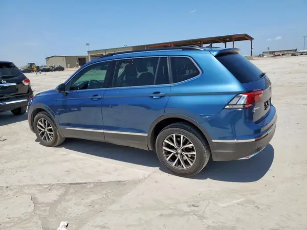 3VV3B7AX9JM191509 2018 VOLKSWAGEN TIGUAN - Image 2