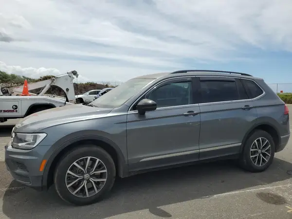 3VV3B7AX9JM210012 2018 VOLKSWAGEN TIGUAN - Image 1