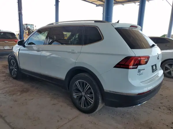 3VV3B7AX9KM018607 2019 VOLKSWAGEN TIGUAN - Image 2