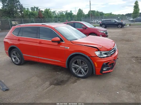 3VV3B7AX9KM039778 2019 VOLKSWAGEN TIGUAN - Image 1