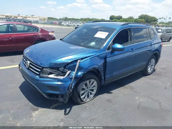 3VV3B7AX9KM057438 2019 VOLKSWAGEN TIGUAN - Image 2