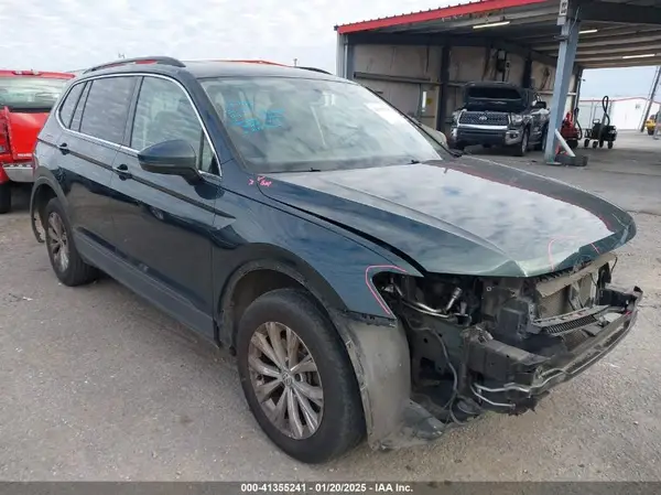 3VV3B7AX9KM060713 2019 VOLKSWAGEN TIGUAN - Image 1