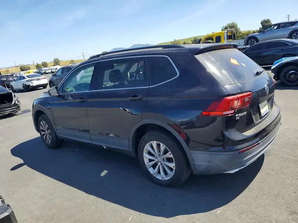3VV3B7AX9KM069055 2019 VOLKSWAGEN TIGUAN - Image 2
