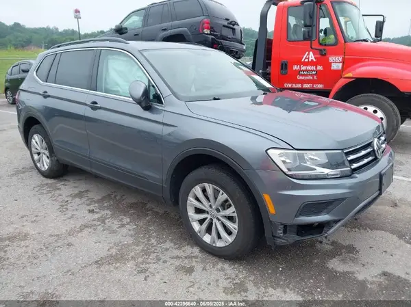 3VV3B7AX9KM072604 2019 VOLKSWAGEN TIGUAN - Image 1