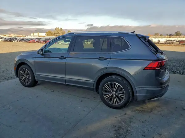 3VV3B7AX9KM080539 2019 VOLKSWAGEN TIGUAN - Image 2
