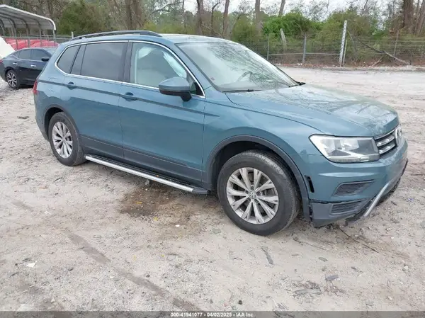 3VV3B7AX9KM094585 2019 VOLKSWAGEN TIGUAN - Image 1