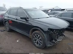 3VV3B7AX9KM126807 2019 VOLKSWAGEN TIGUAN