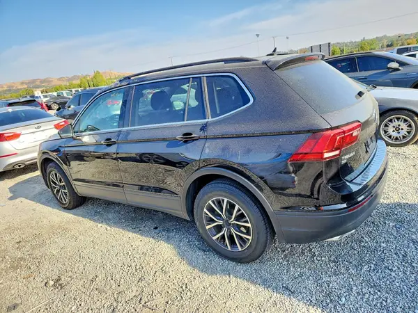 3VV3B7AX9KM134406 2019 VOLKSWAGEN TIGUAN - Image 2