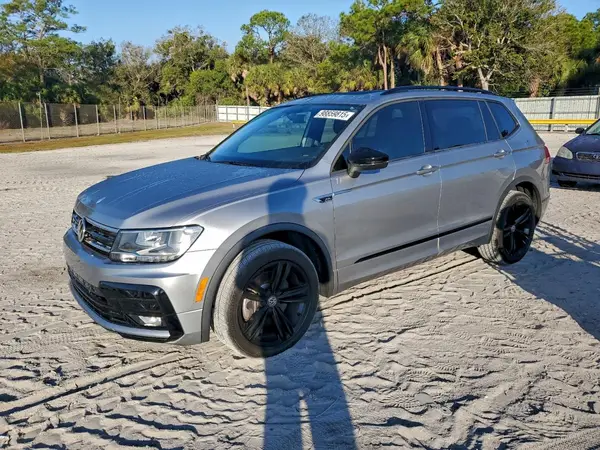 3VV3B7AX9KM169057 2019 VOLKSWAGEN TIGUAN - Image 1