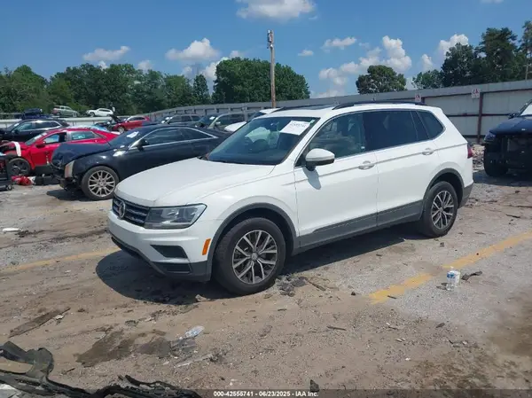 3VV3B7AX9KM194511 2019 VOLKSWAGEN TIGUAN - Image 2