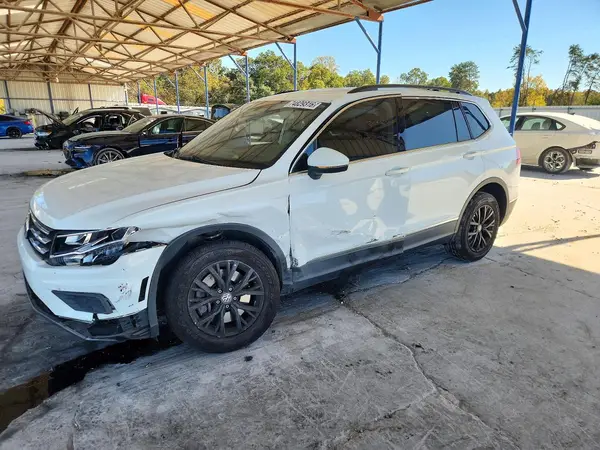 3VV3B7AX9LM063113 2020 VOLKSWAGEN TIGUAN - Image 1
