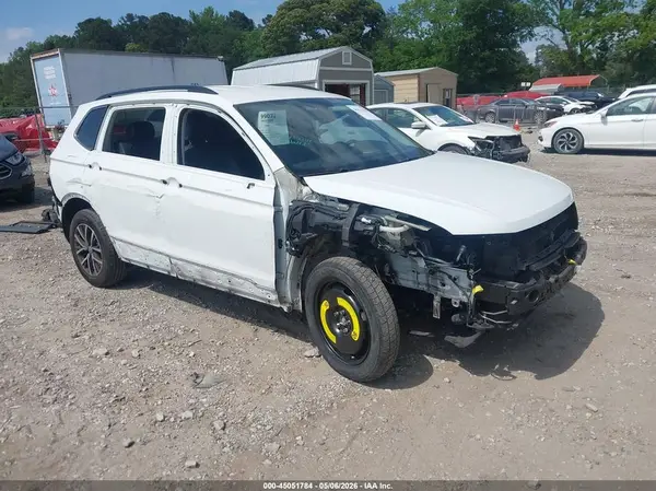3VV3B7AX9LM063211 2020 VOLKSWAGEN TIGUAN - Image 1