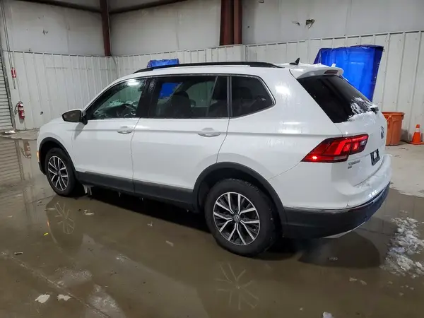 3VV3B7AX9LM071504 2020 VOLKSWAGEN TIGUAN - Image 2