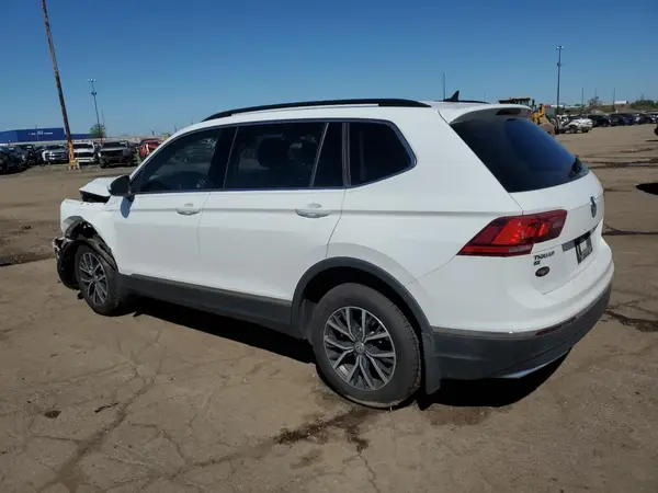 3VV3B7AX9LM071888 2020 VOLKSWAGEN TIGUAN - Image 2