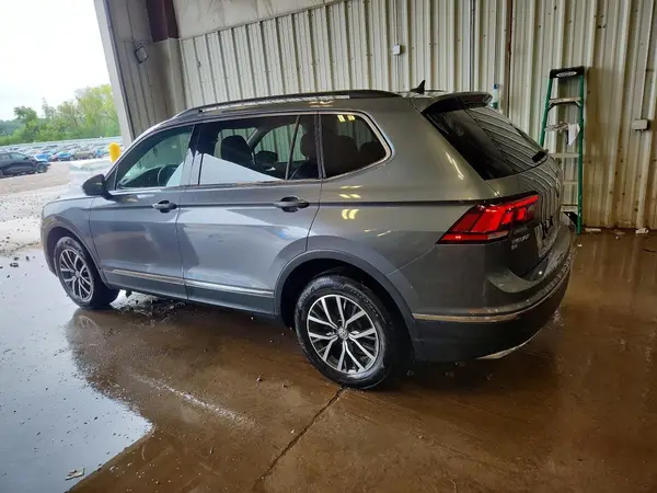 3VV3B7AX9LM088500 2020 VOLKSWAGEN TIGUAN - Image 2