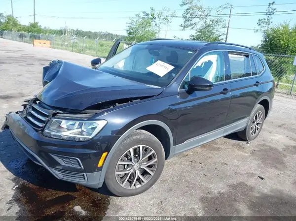 3VV3B7AX9LM120457 2020 VOLKSWAGEN TIGUAN - Image 2