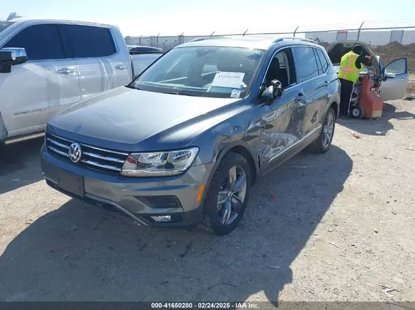 3VV3B7AX9LM129871 2020 VOLKSWAGEN TIGUAN - Image 2