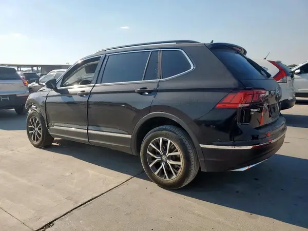 3VV3B7AX9LM157203 2020 VOLKSWAGEN TIGUAN - Image 2