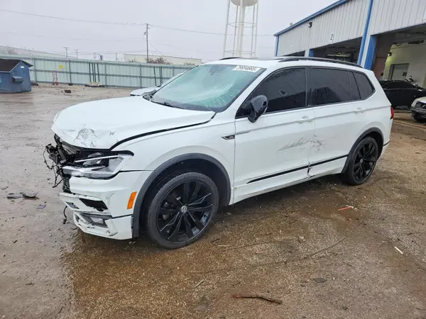 3VV3B7AX9LM157282 2020 VOLKSWAGEN TIGUAN - Image 1