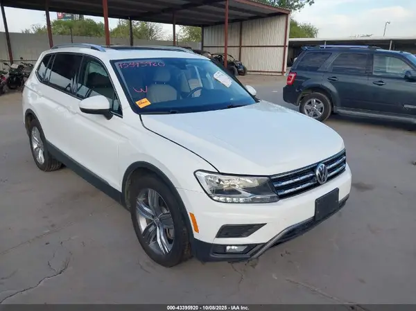 3VV3B7AX9MM005018 2021 VOLKSWAGEN TIGUAN - Image 1